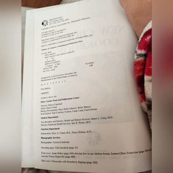 Betty Crocker New Choices Cookbook - Picture 2 of 2